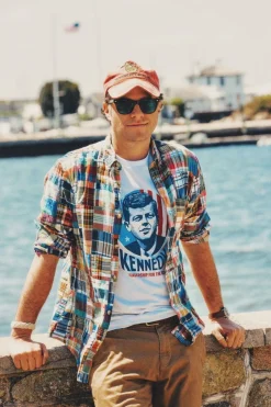 T-Shirts^Kiel James Patrick Kennedy Leadership For The 60'S T-Shirt